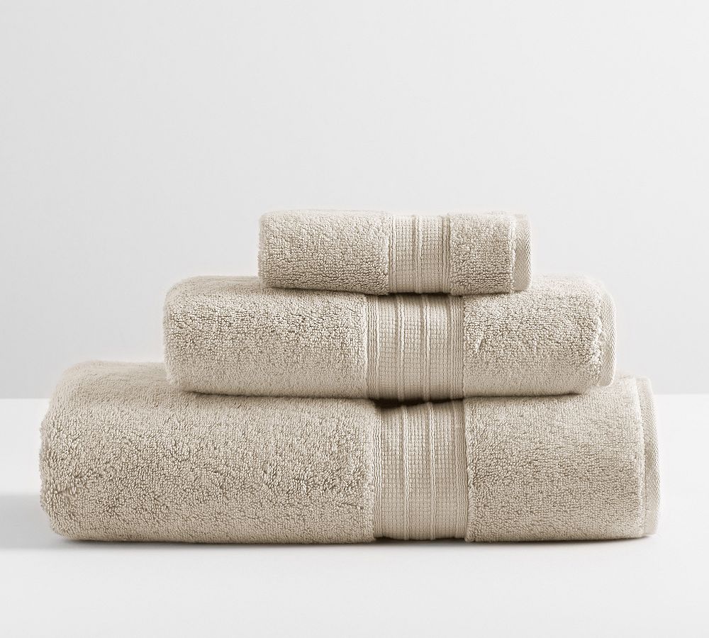 Gilden Tree | Open Box Clearance | White Waffle Weave Bath Towel Cream