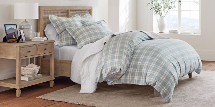 Georgia Yarn Dyed Clip Plaid Comforter and Sham Set Ivory/Dusty Blue / Full/Queen