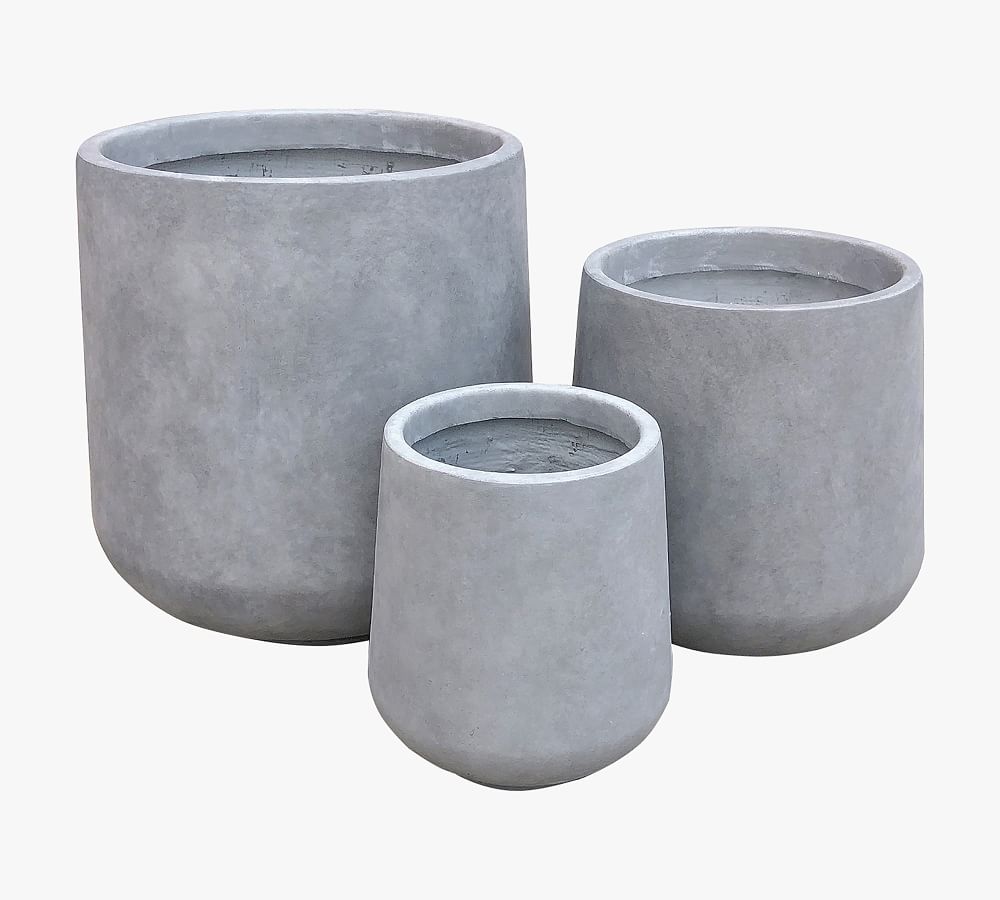 Axel Lightweight Concrete Footed Tulip Planters Set Of 3 Pottery Barn 5008