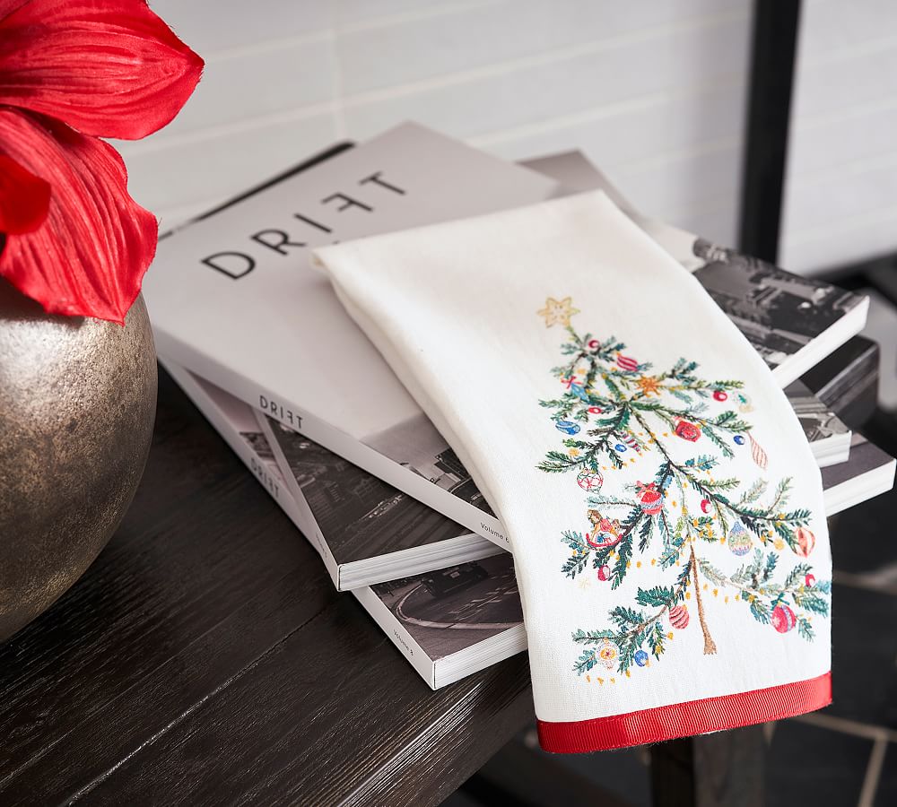 Christmas in the Country Cotton Tea Towels - Set of 2