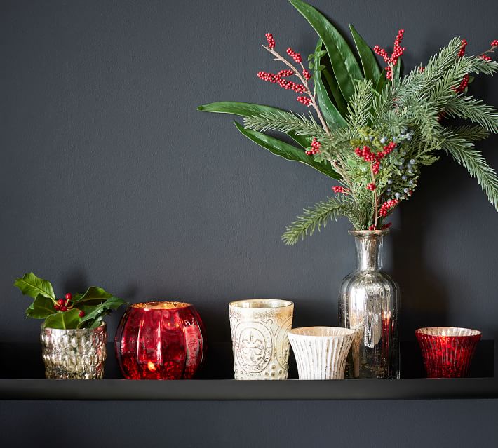 Pinecone And Cranberry Vase Filler