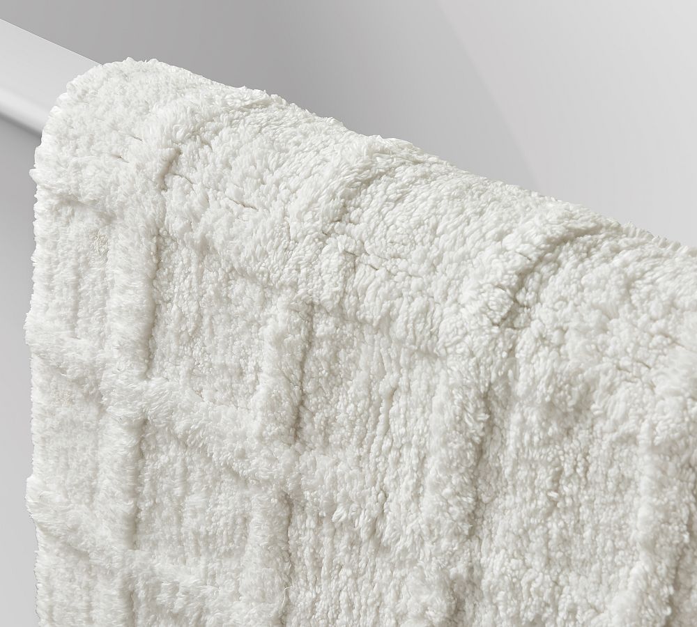 https://assets.pbimgs.com/pbimgs/ab/images/dp/wcm/202341/0190/arlette-cotton-bath-mat-l.jpg