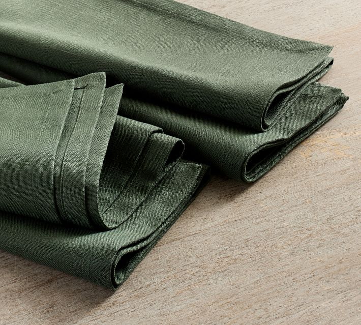 https://assets.pbimgs.com/pbimgs/ab/images/dp/wcm/202346/0025/everyday-organic-cotton-napkins-set-of-4-o.jpg