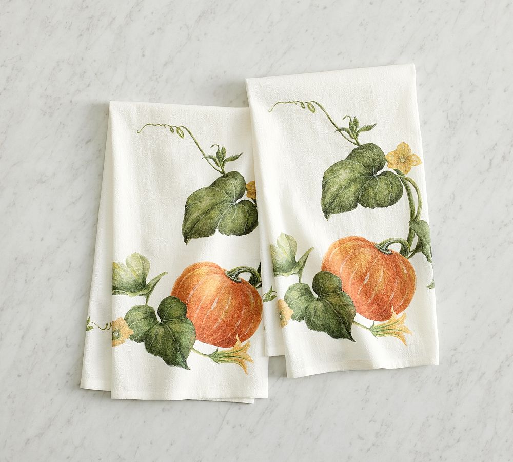 Set of 2 Plaid Pumpkin Bathroom Hand Towels with Autumn Motif 