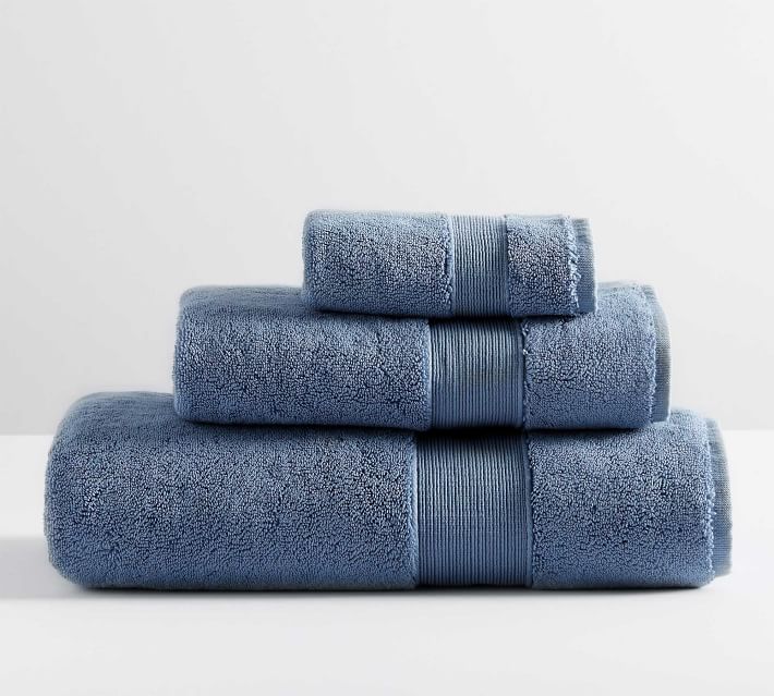 80s Navy Blue Towel Set 4 Pc Royal Velvet Towels and Washcloths