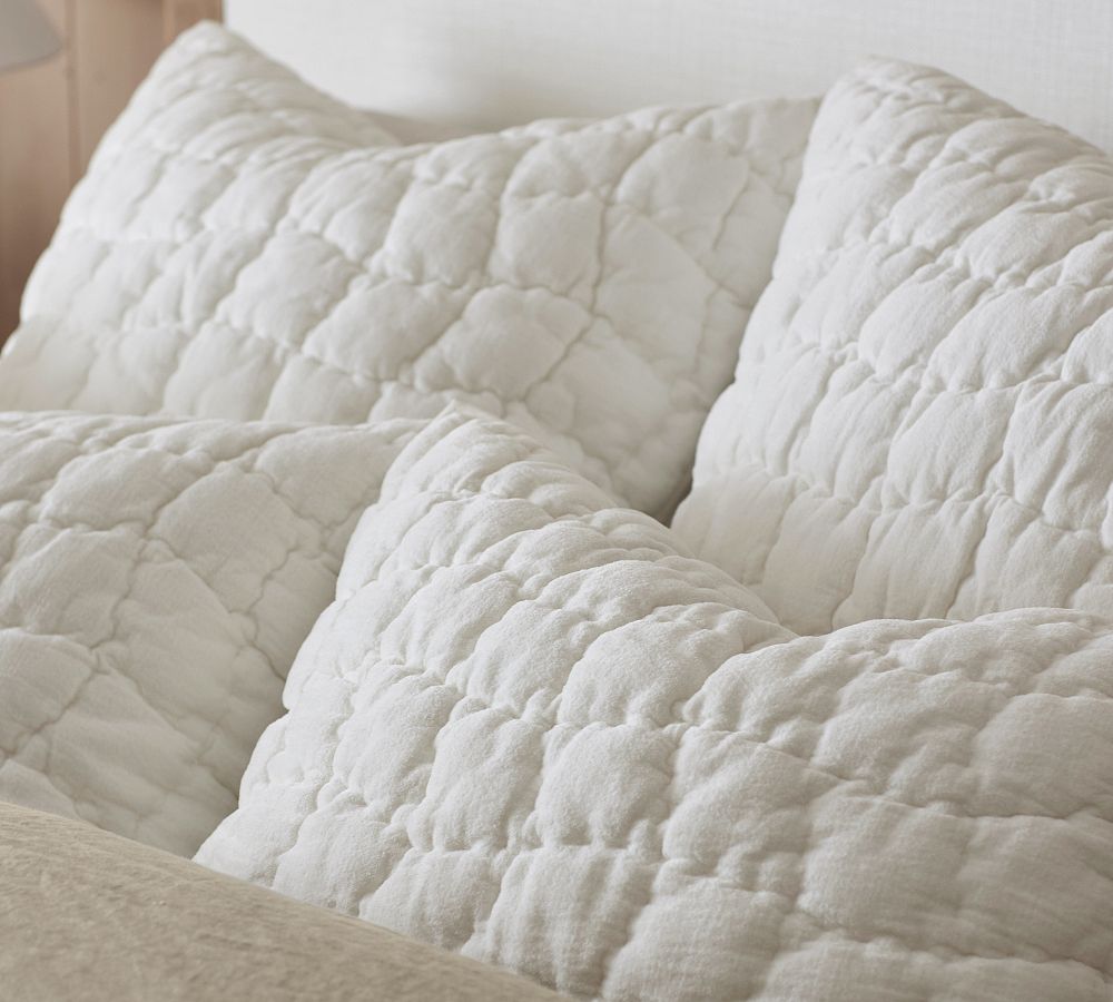 Cozy Cloud Handcrafted Quilt & Shams