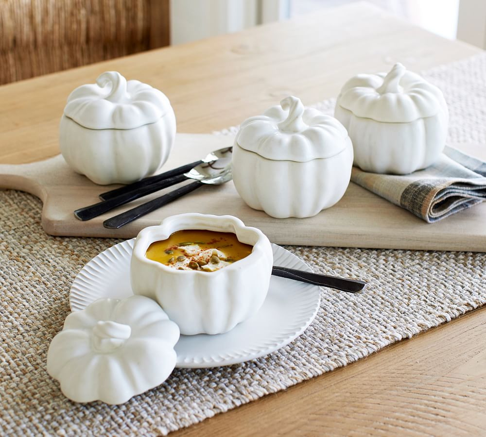 Sur La Table Kitchen White Stoneware Measuring Cups-Pumpkin Design-Set Of 4
