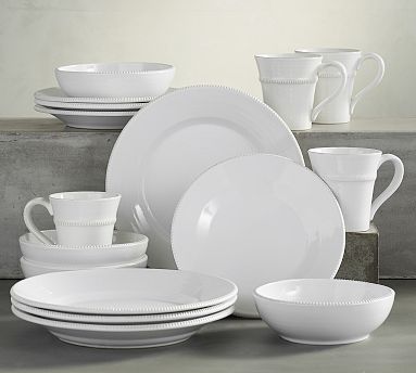 Everyday Classic Coupe Porcelain 16-Piece Dinnerware Set