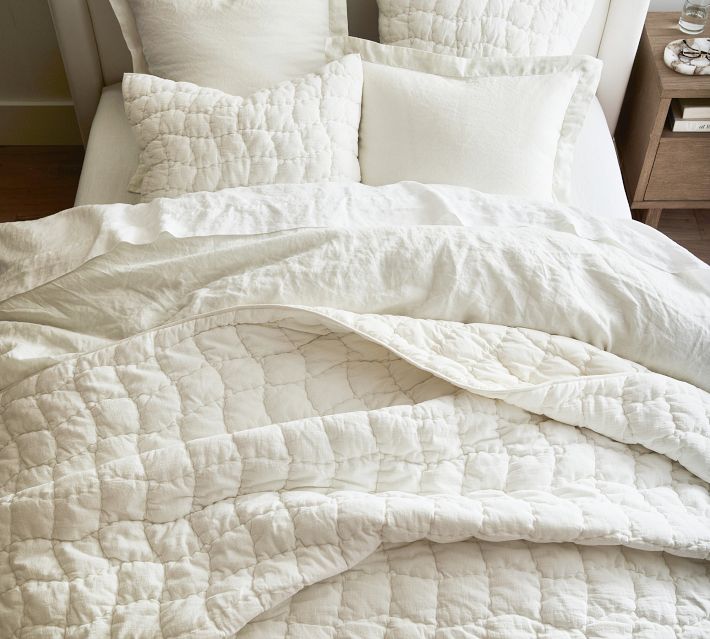 Cozy Cloud Handcrafted Quilt & Shams