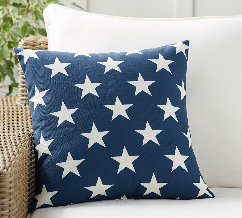 Printed Star Outdoor Pillow