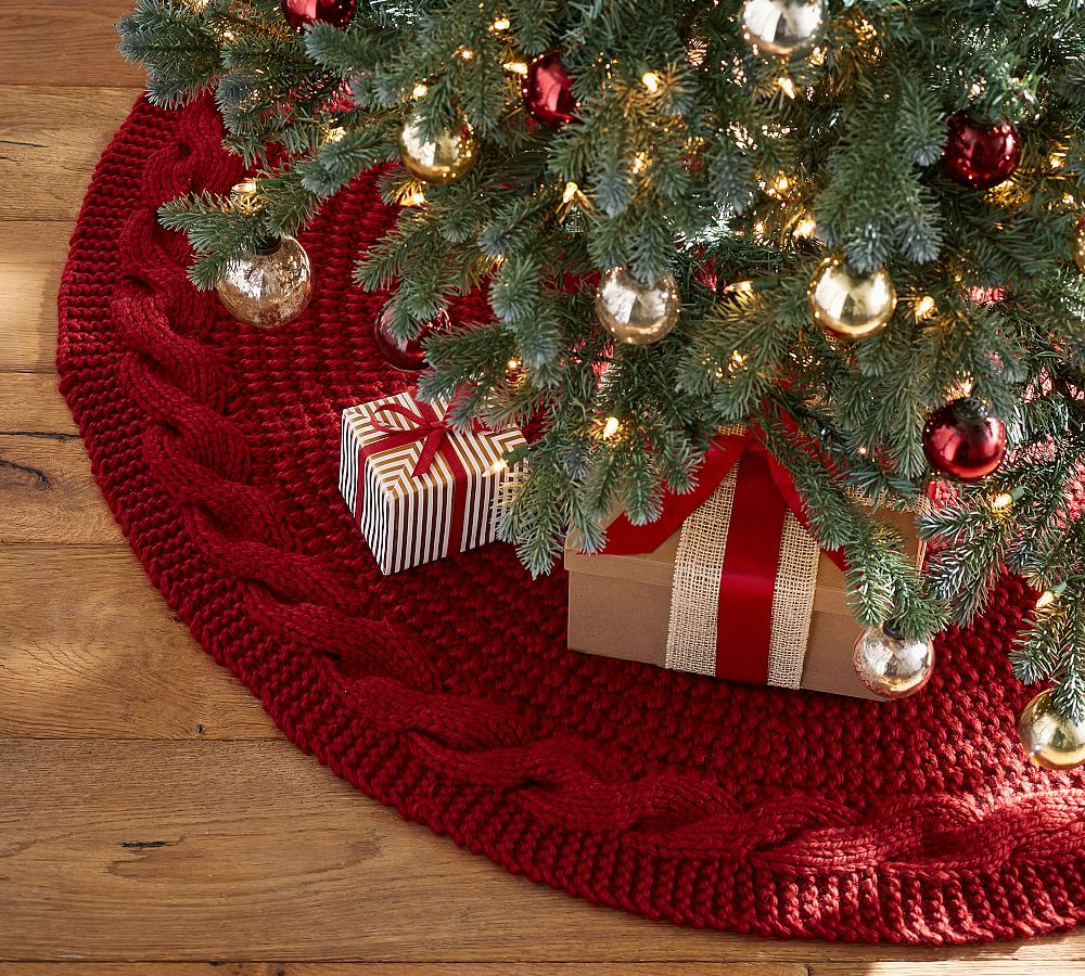 Chunky Cable Knit Tree Skirt