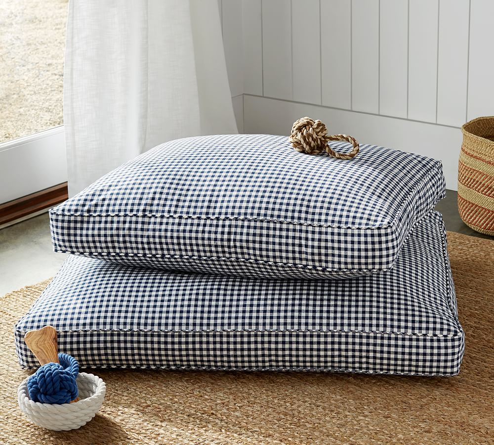 Gingham 2025 dog bed