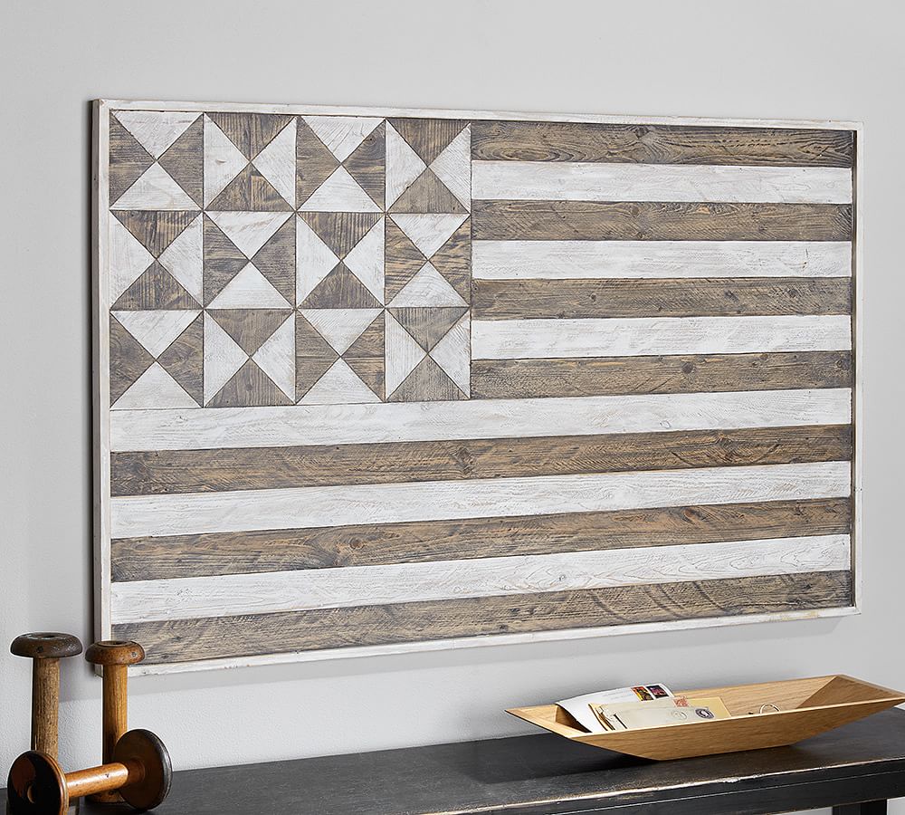 Hermosa Planked Flag Wall Art