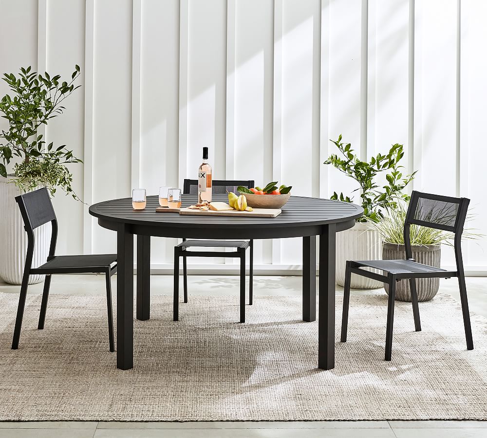 Malibu Metal Round Outdoor Dining Table (40&quot;)