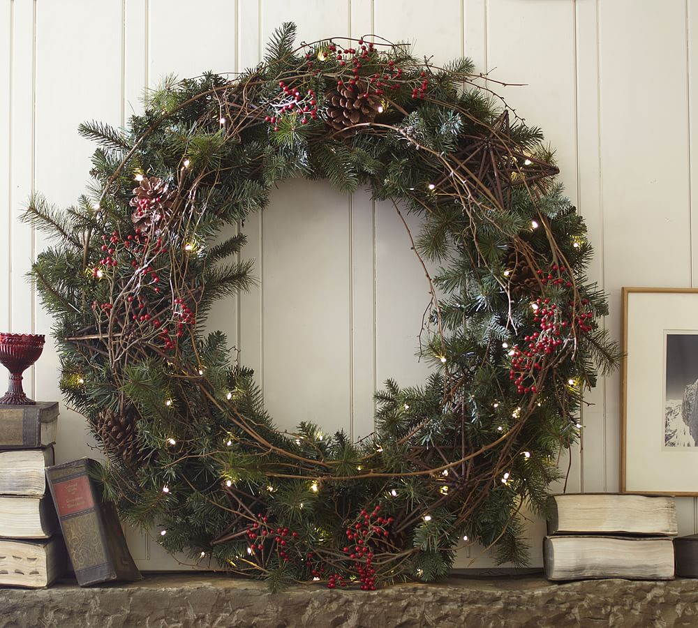 Lit Red Berry &amp; Twig Star Wreath