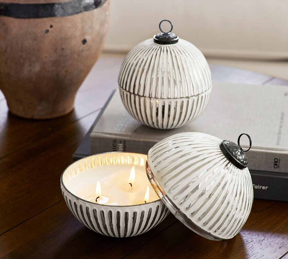 Ornament Shaped Scented Candles - Winter Spruce