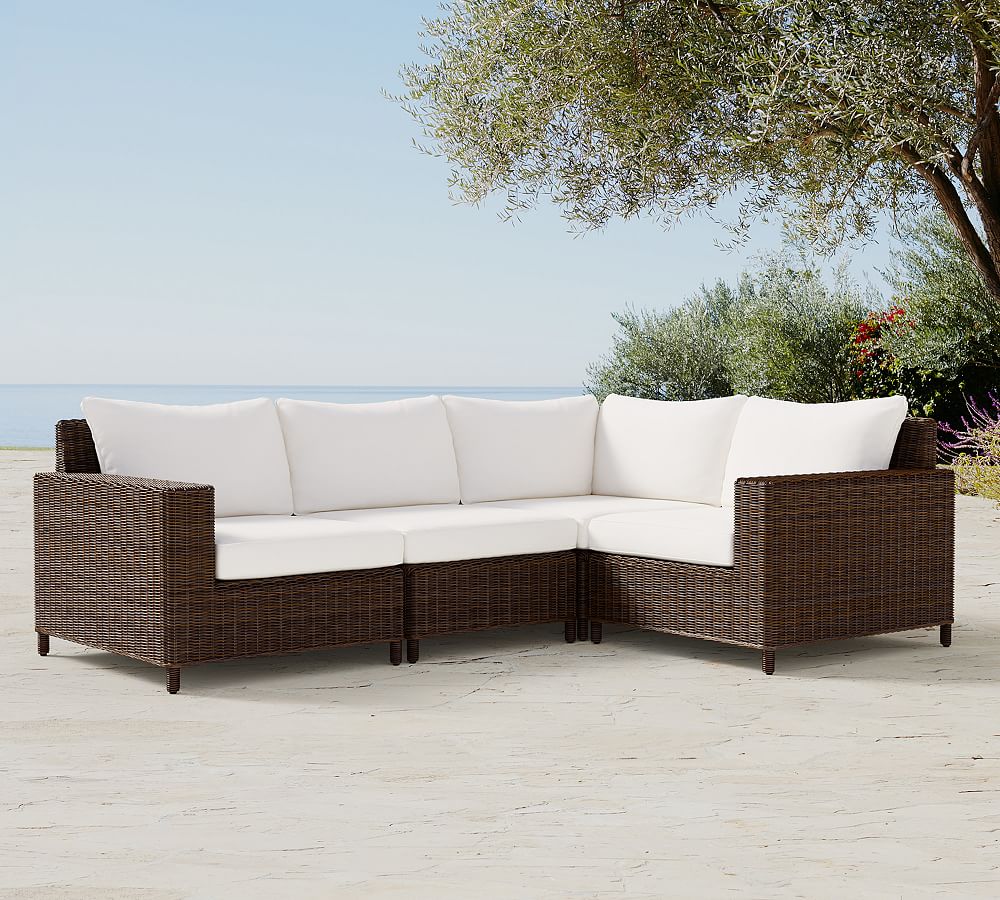 Torrey Wicker 4-Piece Square Arm Outdoor Sectional (101&quot;)