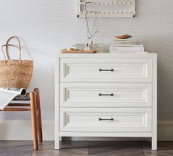 Sussex 3-Drawer Dresser (34&quot;)