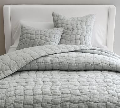 BRAND NEW Pottery buy Barn Chambray Bliss Cotton Linen Quilt Full/Queen, Retail $269