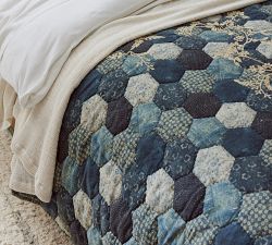 Ezra Honeycomb Handcrafted Applique Quilt