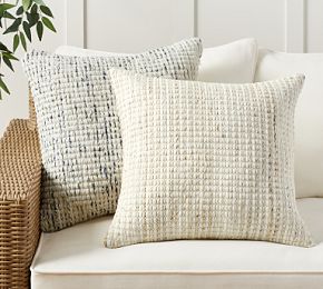 Marled Handcrafted Outdoor Pillow 