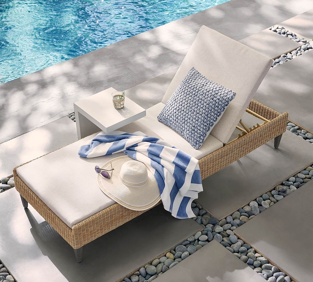 Hampton All-Weather Wicker Single Chaise