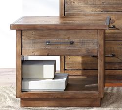 Big Daddy's Antiques Reclaimed Wood Nightstand (28&quot;)