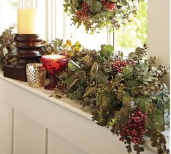 Fresh Holiday Eucalyptus &amp; Berry Garland