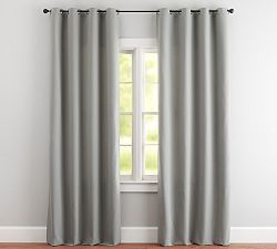 Outdoor Grommet Curtain