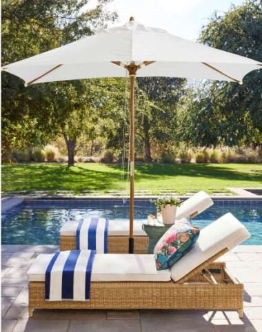 Outdoor Chaises &amp; Daybeds