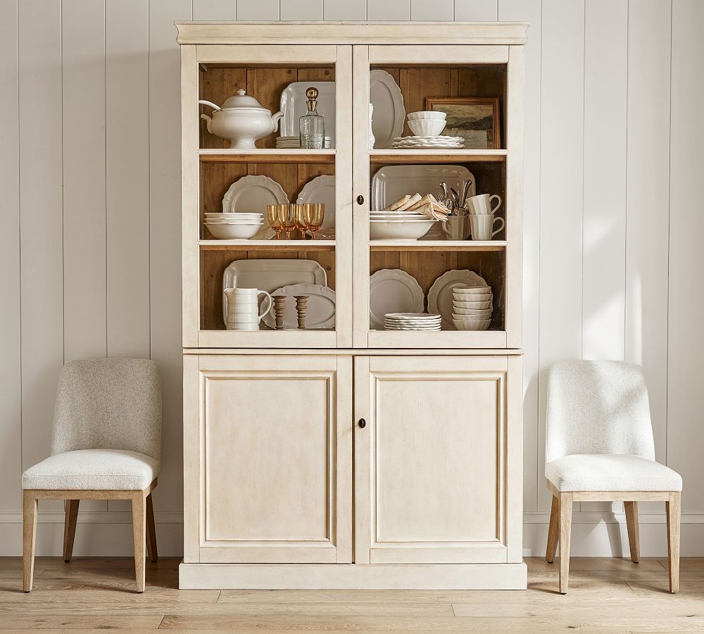 St. Helena Grand Buffet With Hutch (52&quot;)
