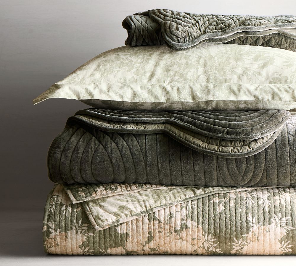 Juliette Toile Handcrafted Reversible Pick-Stitch Quilt and Shams