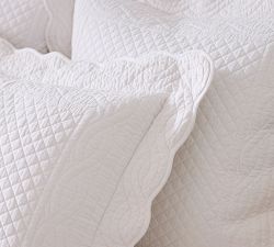 Heirloom Scallop Quilted Sham