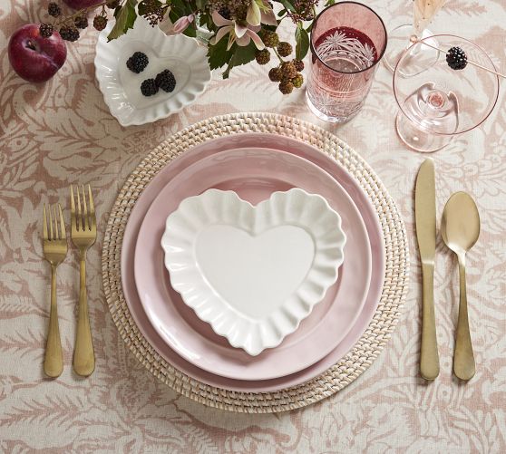 Heirloom Scalloped Heart Stoneware Appetizer Plates - Set of 4