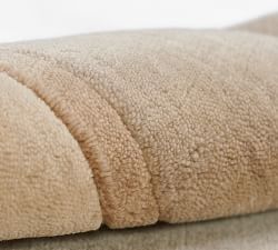 Kari Handcrafted Border Rug