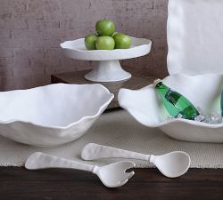 Nube Outdoor Round Pedestal Cake Plate
