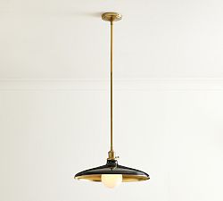 Farmhouse Metal Pole Pendant (18&quot;)