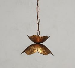 Mariposa Pendant (11&quot;-20&quot;)