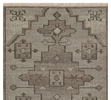 Hanisi Handcrafted Rug