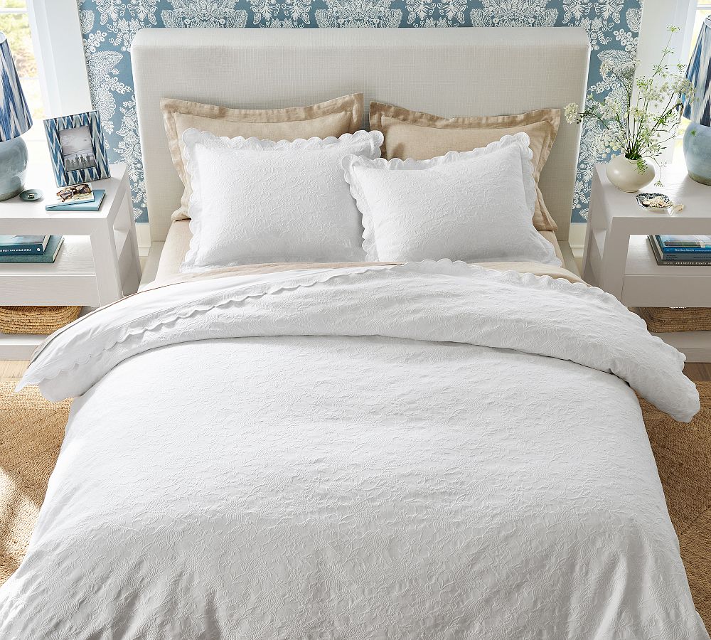 Abigail Scalloped Textured Duvet