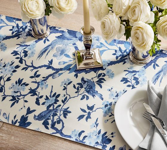 Nola Cotton/Linen Table Runner