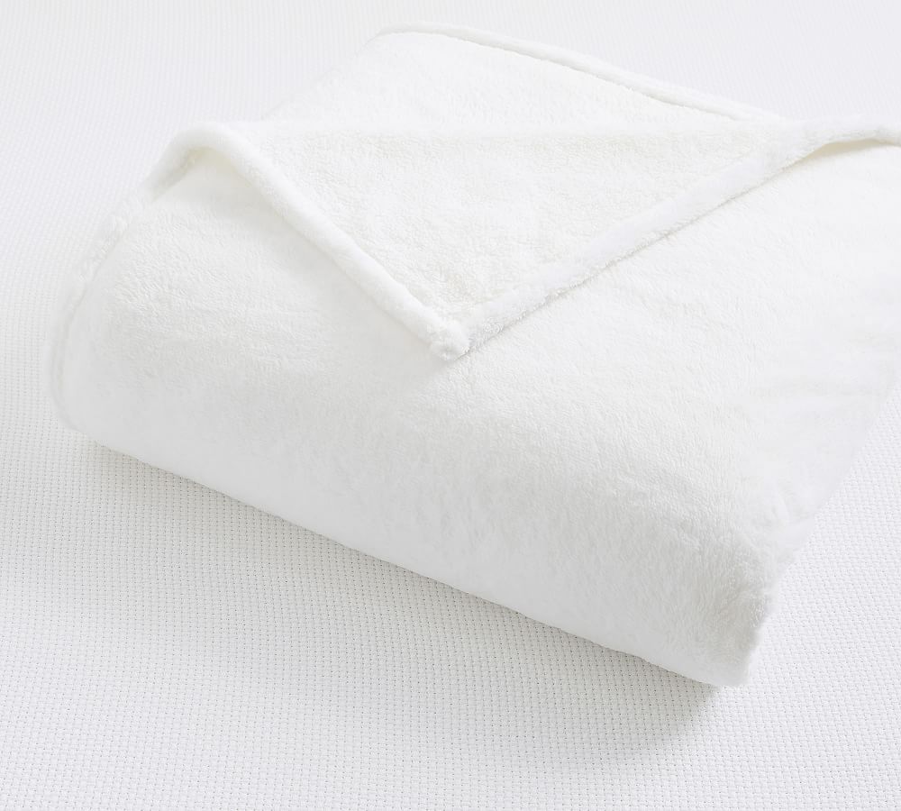 Faux Fur Cozy Blanket, King/Cal. King, White