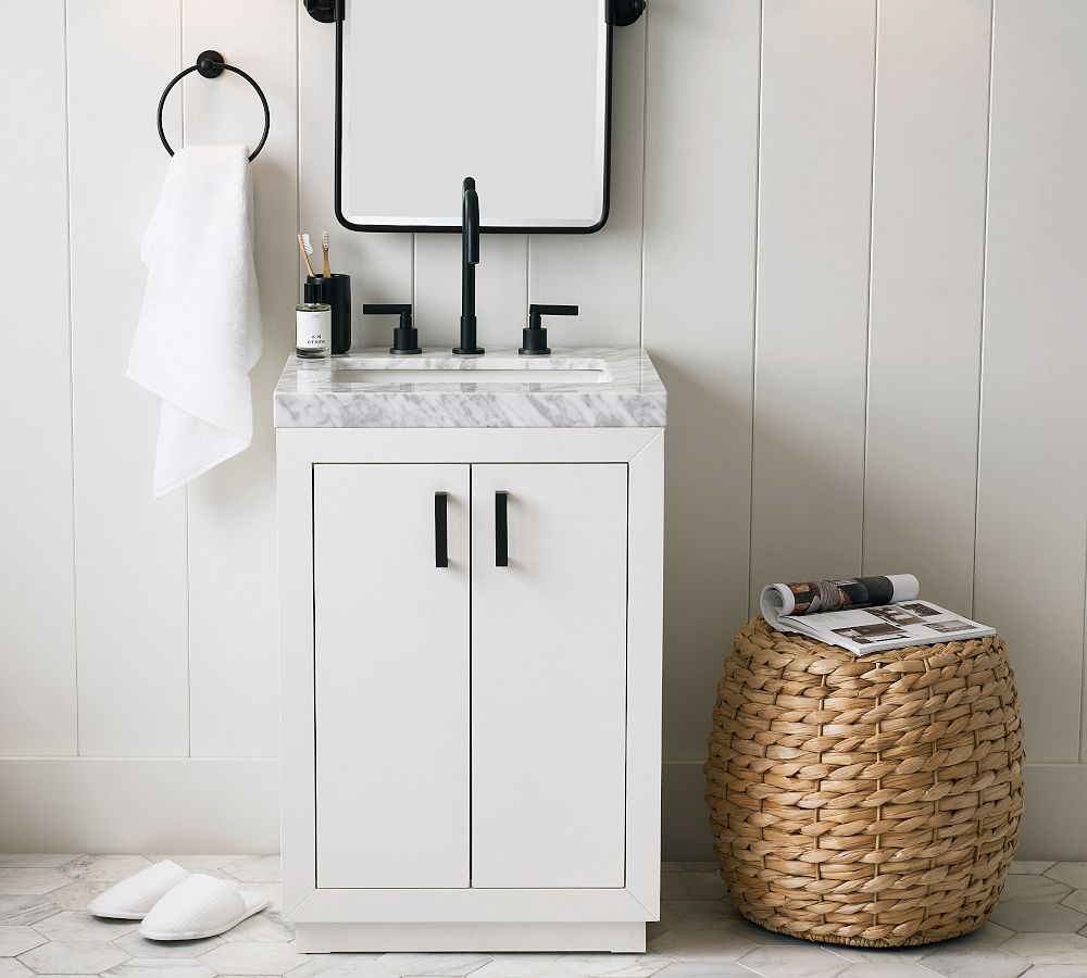 Quinn 22&quot; Single Sink Vanity