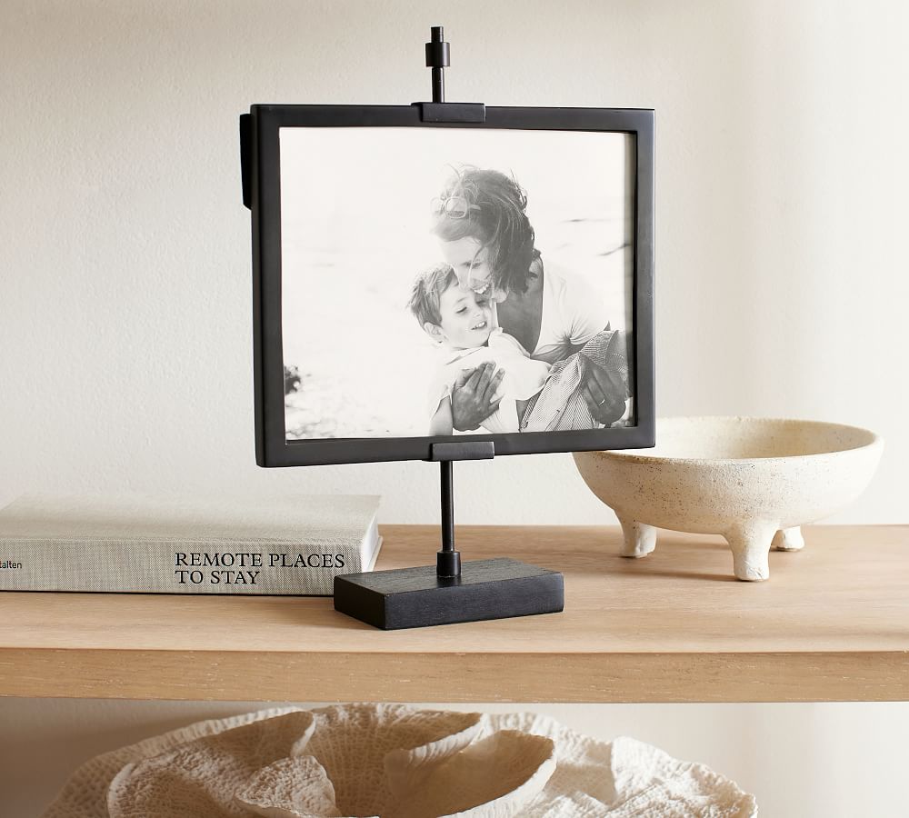 Theo Easel Frame