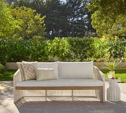 Salina Terracotta Round Outdoor Accent Table (13&quot;)
