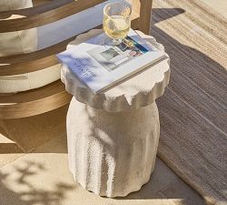 Salina Terracotta Round Outdoor Accent Table (13&quot;)