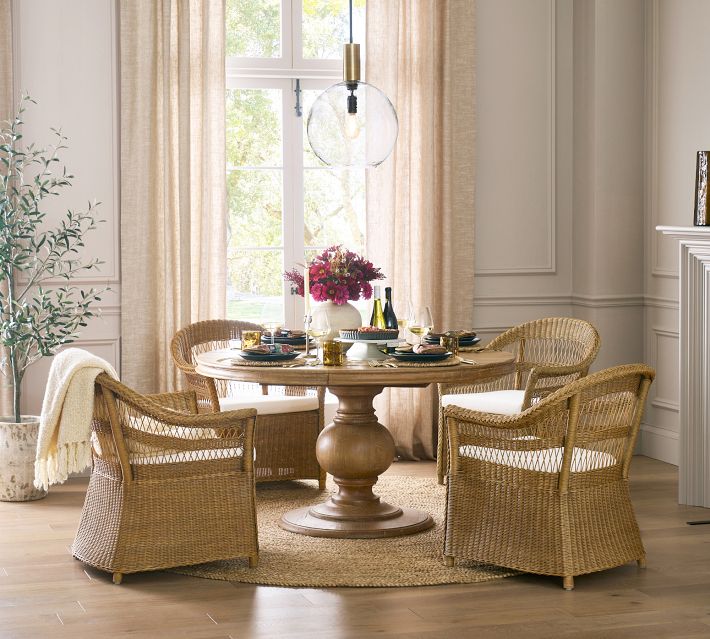 Heritage Farmhouse Pedestal Extending Dining Table 56 76