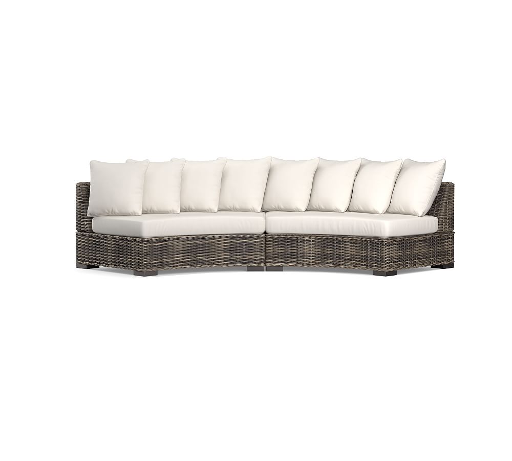 Huntington Wicker Rounded Outdoor Sectional (137&quot;)