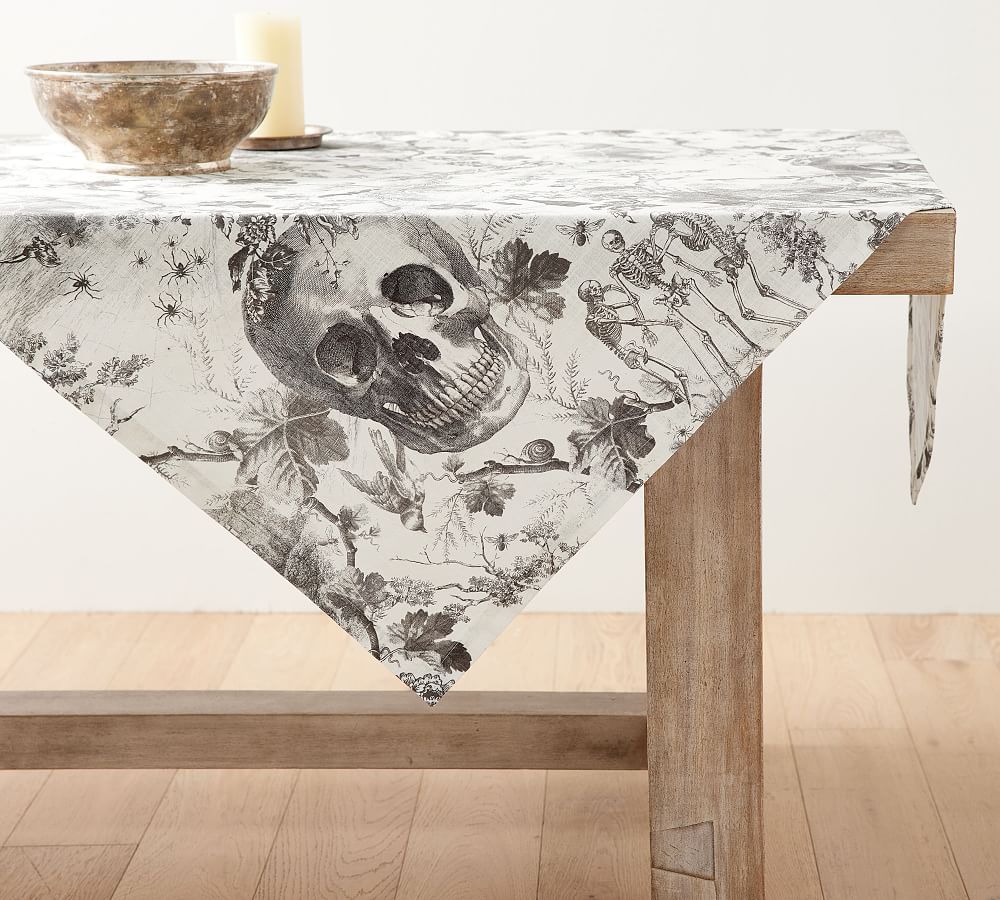 Skull Toile Organic Cotton Table Throw