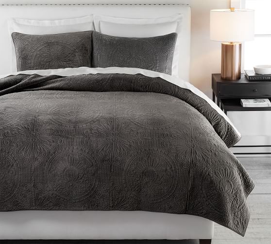 Velvet Medallion Quilt & Shams